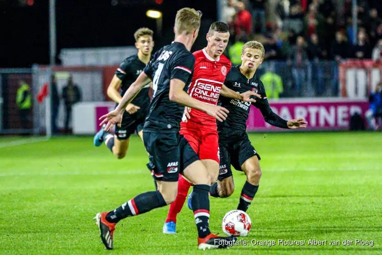 Almere City FC wint nipt van Jong AZ