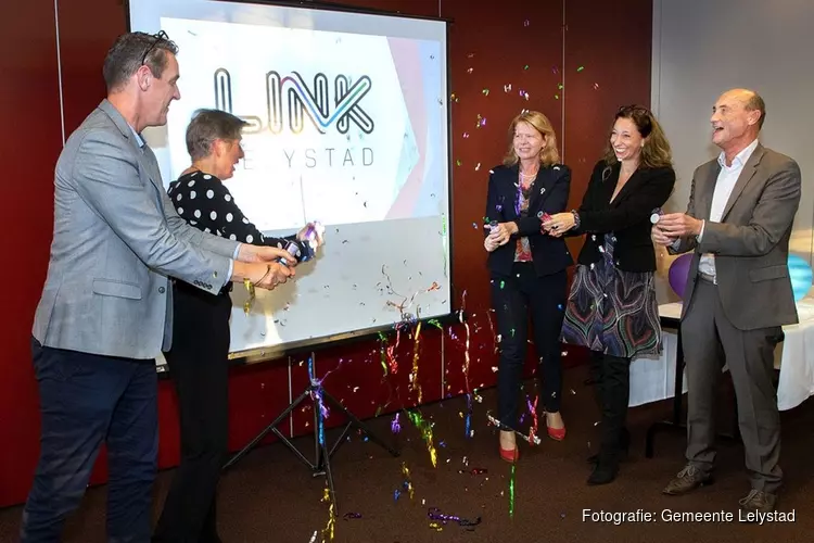 LINK Lelystad feestelijk gelanceerd: onderwijs en bedrijfsleven samen sterk in techniek