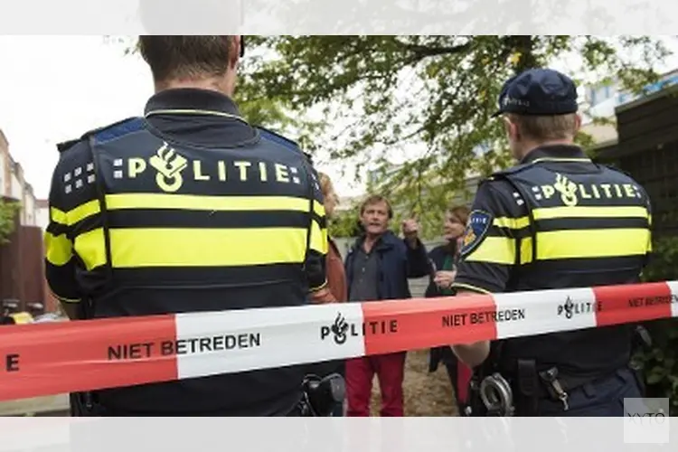 Vijf mannen overvallen woning in Lelystad