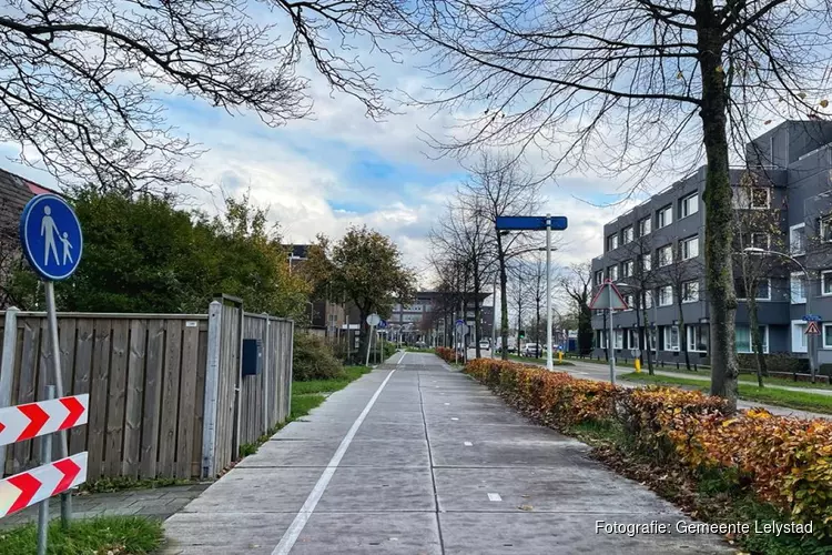 Werkzaamheden aan tijdelijke fiets- en voetpaden bij De Waag en Agorabaan