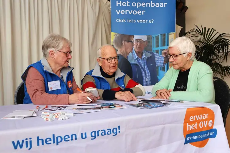 OV-ambassadeurs geven advies op maat en antwoord op uw vragen over het OV